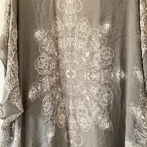 Lovestitch OS lightweight kimono